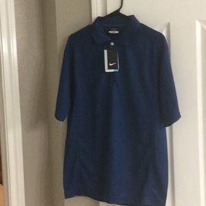 Nike men’s shirt M